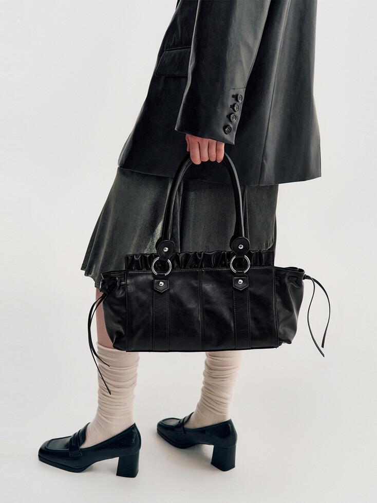 Ruched Belt Tote Bag _ BLACK