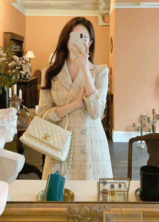 op9992 감각적인 체크 패턴의 트위드 패브릭으로 완성된 펄버튼 포인트 A라인 미니원피스 dress