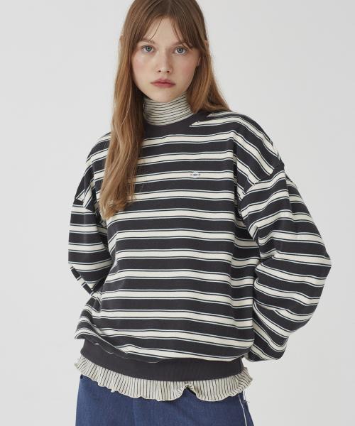 스트라이프 크루넥 스웨트셔츠 [차콜+아이보리]