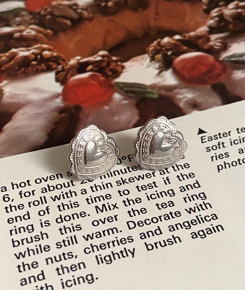 우지개 유기견 유기묘 유기동물 후원 써지컬스틸 레이스 하트 귀걸이