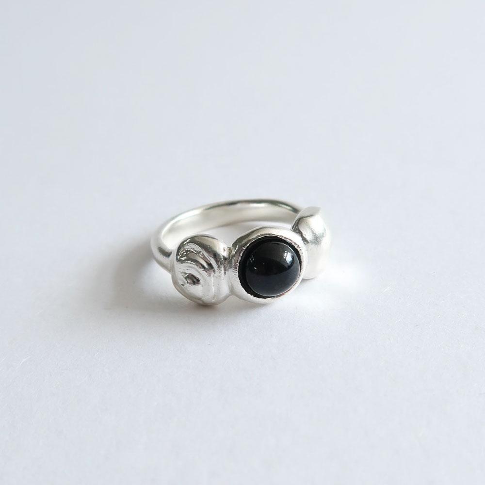 Shell stone ring [DOL pebble]