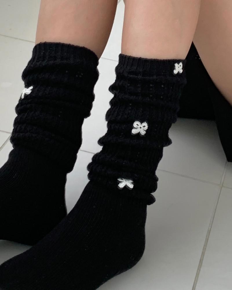 [챠콜 제외 바로배송] 자수 리본 니트 롱삭스 (3 color 워머 니삭스)