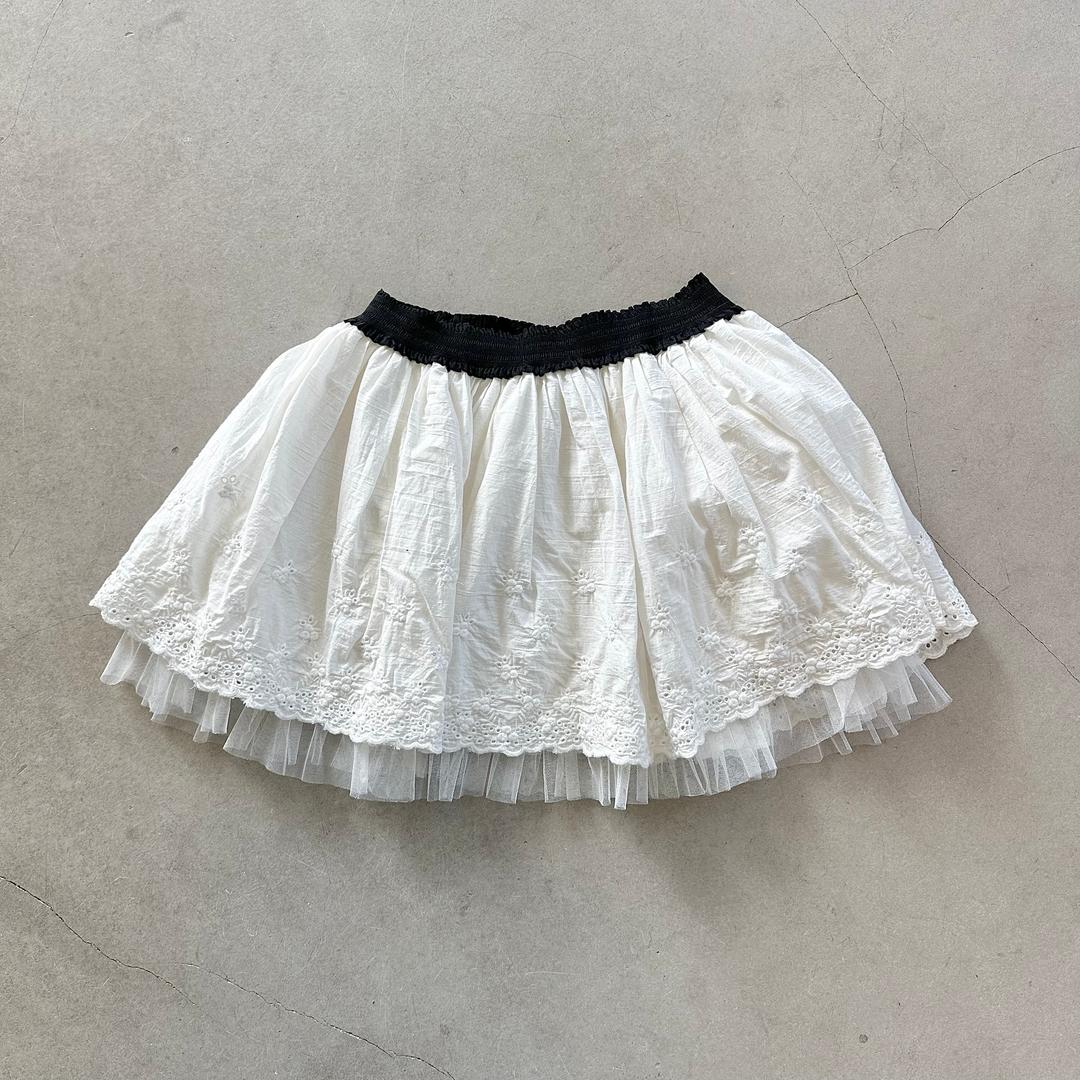 White cotton punching skirt
