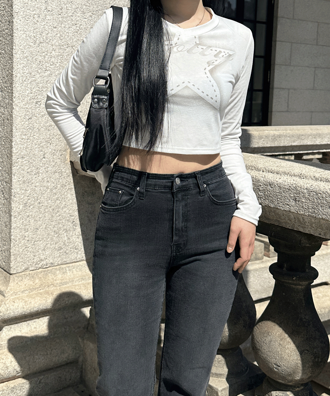 뉴진스 그레이 스타 크롭티셔츠