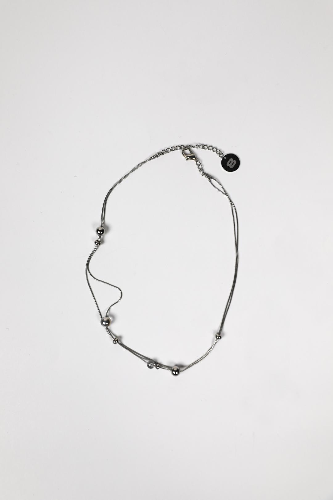 DRAPED NECKLACE