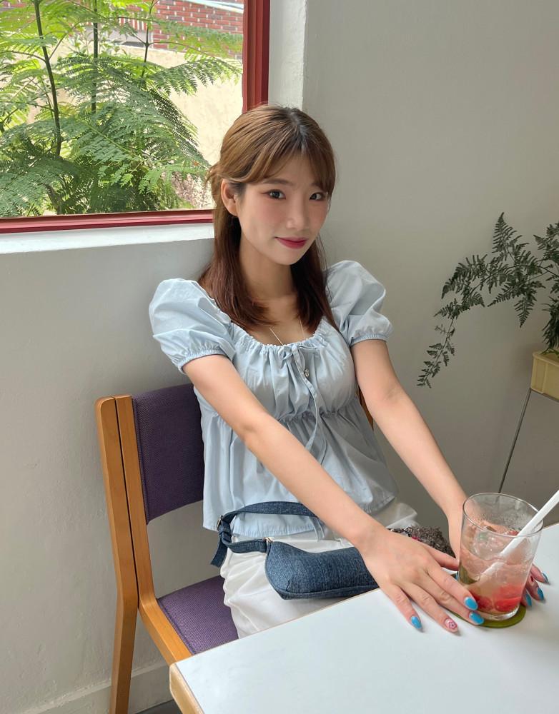 리본 셔링 퍼프 블라우스 (2 color)