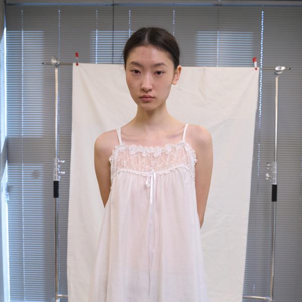 Lace Ribbon Dress (White)