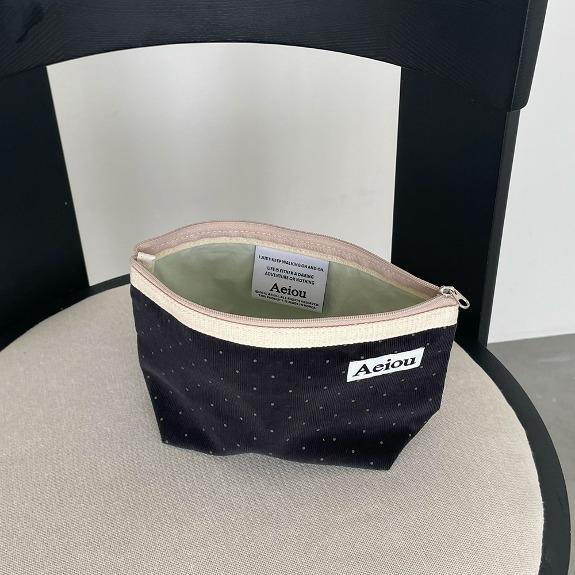 Aeiou Basic Pouch (L size) Little Dot Black