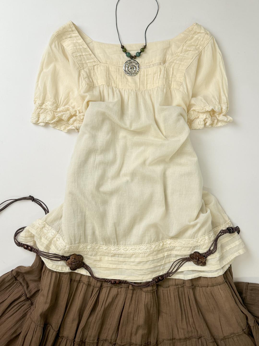 ivory lace blouse A6799