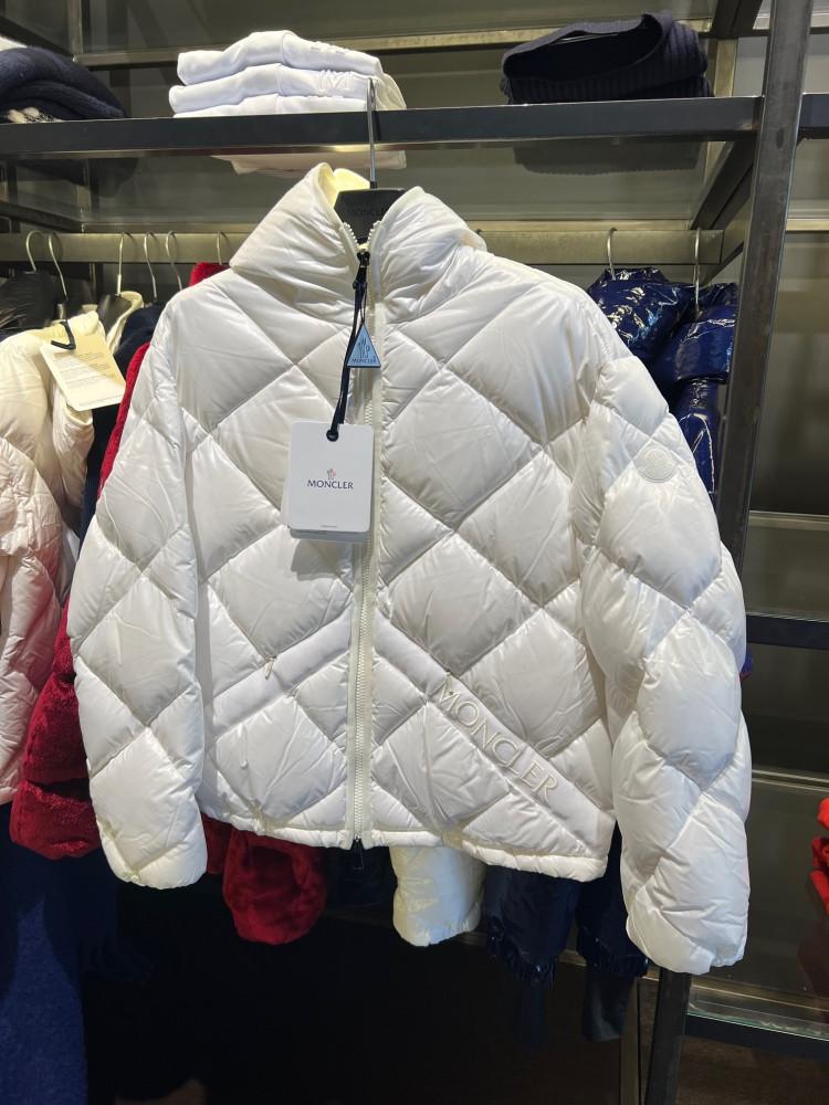 몽클레어 여성 EGILOPE GIUBBOTTO 패딩 점퍼 8053308677865 화이트