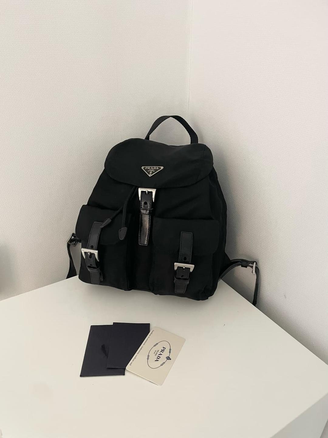 정품 프라다 백팩 스몰 사이즈