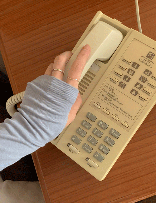 뮤트 쫀쫀 핸드 워머 폴라 티셔츠