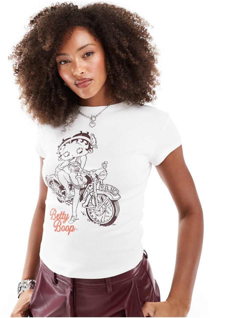 ASOS DESIGN Betty Boop 라이선스가 있는 흰색 베이비 티셔츠