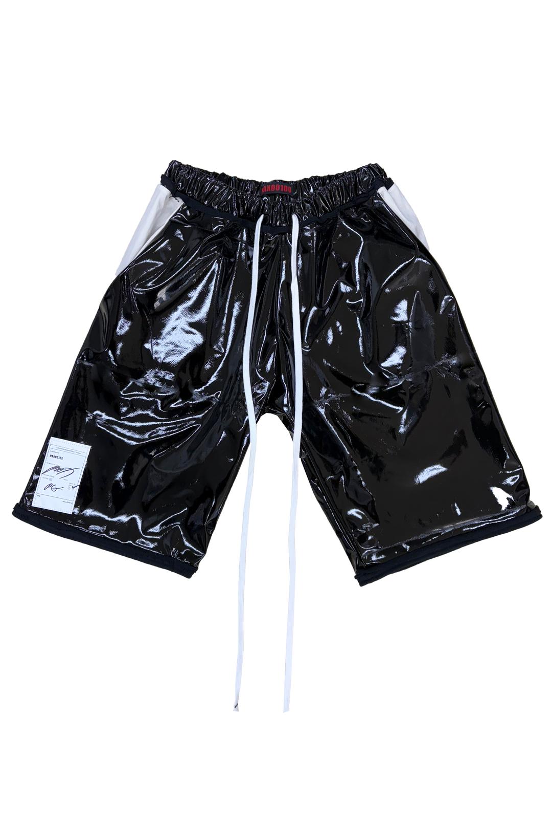 BLACK OVERSIZED GLOSSY LEATHER CAPRI PANTS