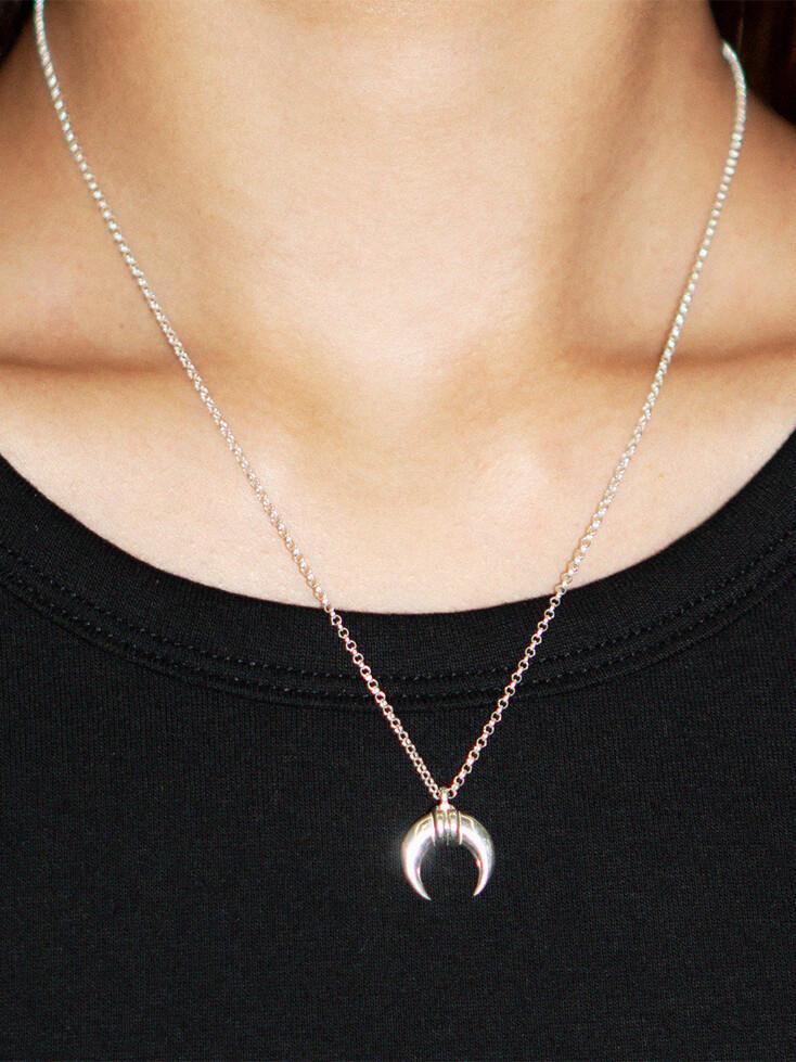 MOON LIGHT NECKLACE