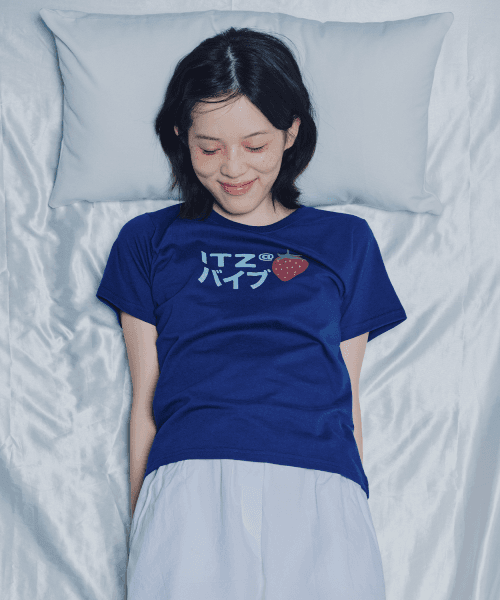 STRAWBERRY LOGO SLIM T SHIRT - NAVY