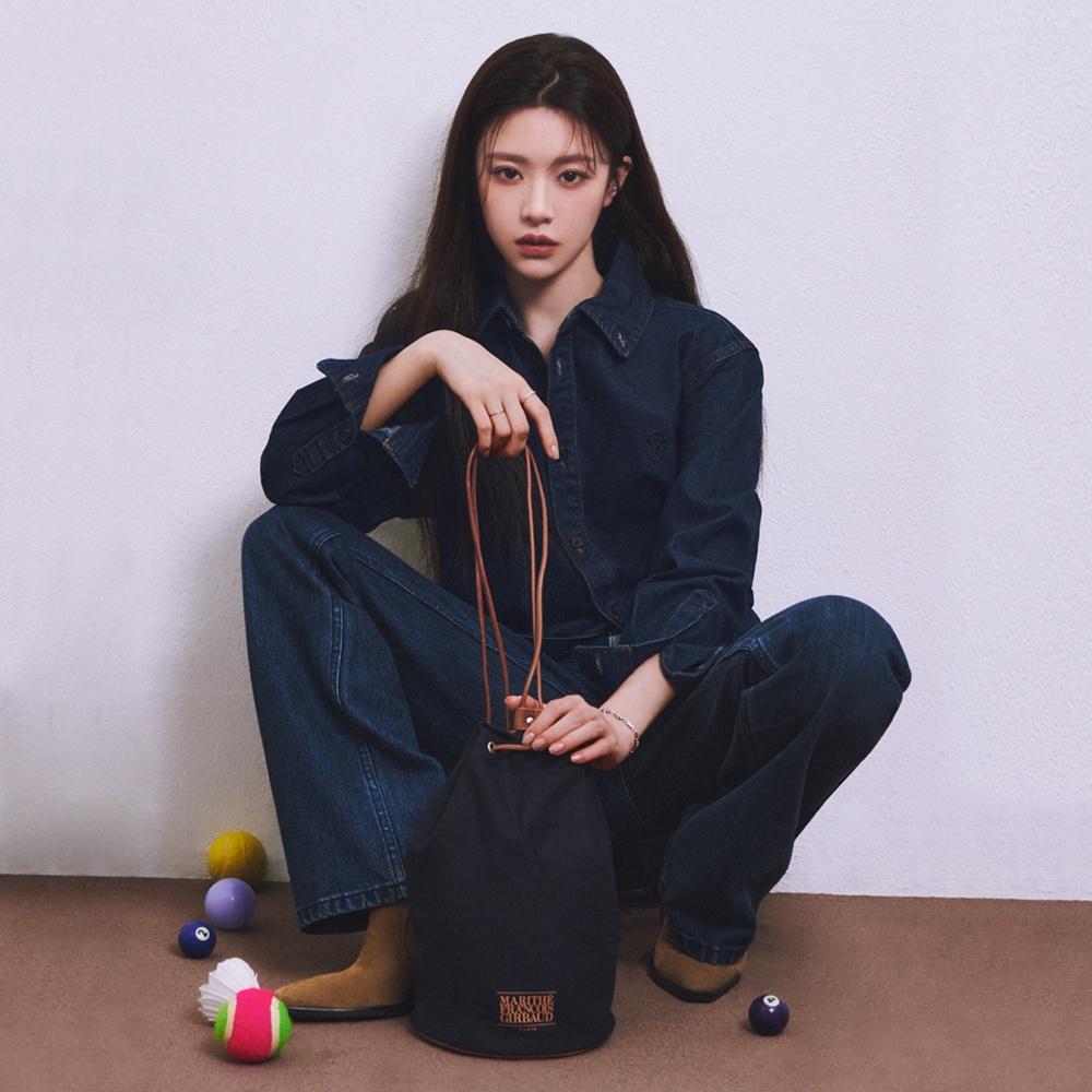 CLASSIC LOGO STRAP SHOULDER BAG navy