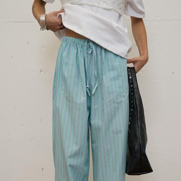 [5/21 순차 출고] Light Striped Wide Banding Pants (Green)