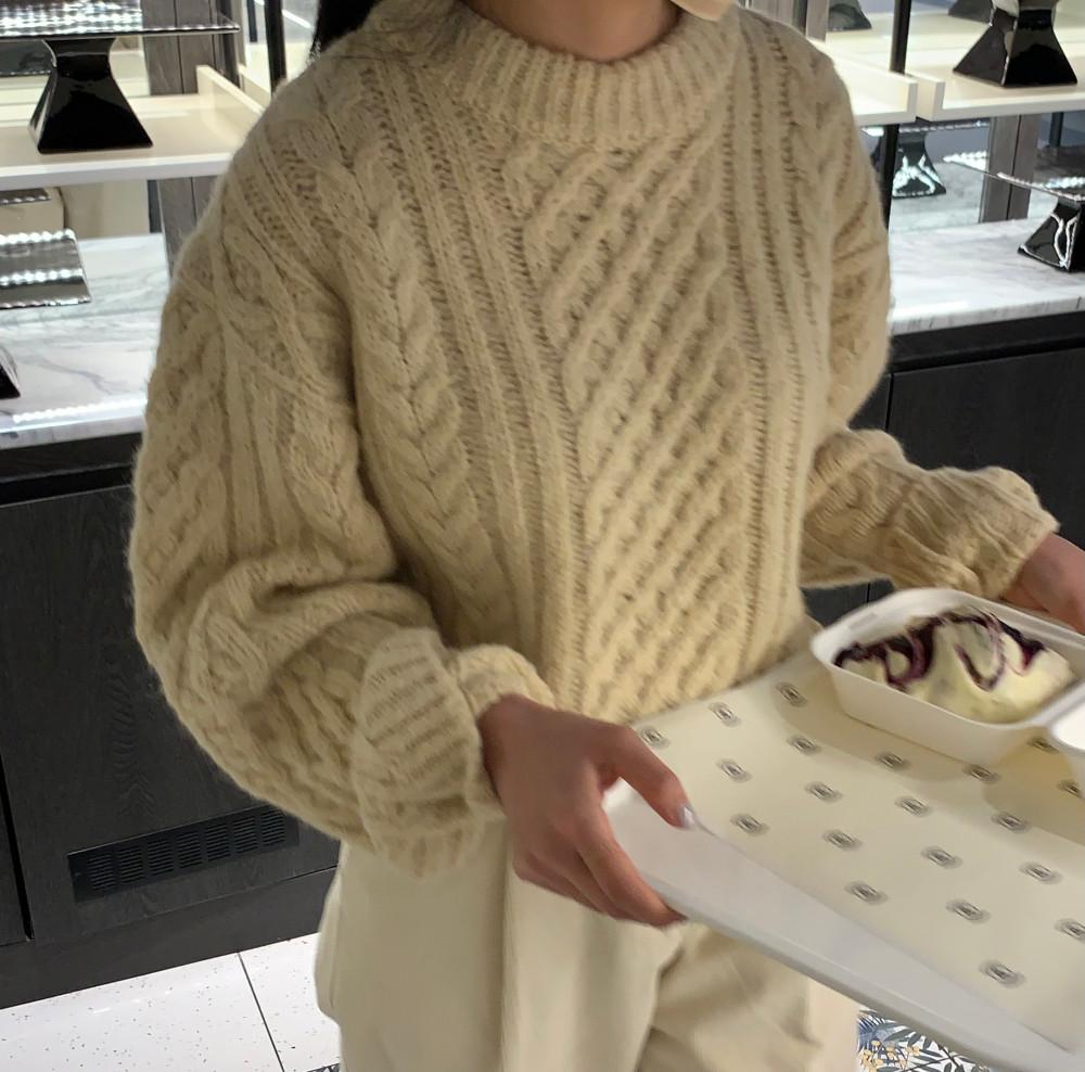 (버터) 크라운 알파카 니트