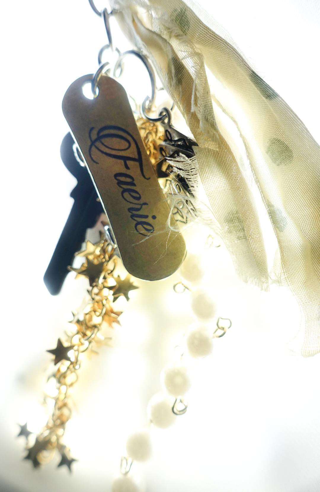 [fa.er.ie] Sk8 buddy star keyring