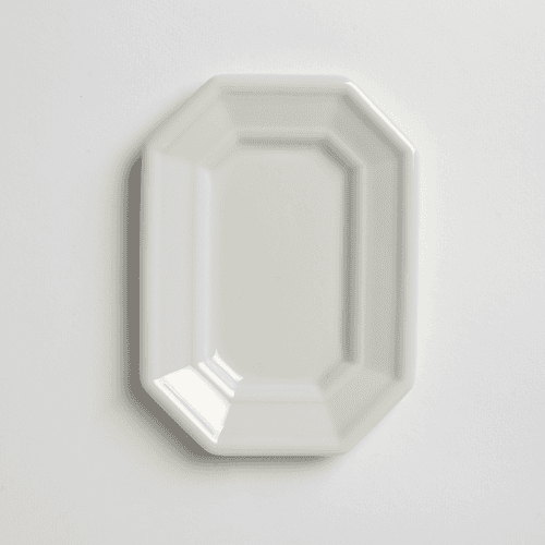 51. Milk polygon plate L