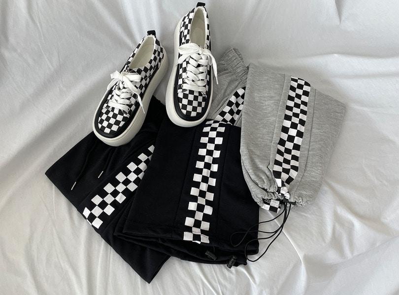 키치한 체커보드 라인! 체커라인팬츠 투웨이팬츠 조거팬츠 일자팬츠 밴딩팬츠 밴딩바지 데일리팬츠 스우파 데일리룩 꾸안꾸룩 캐쥬얼룩 봄