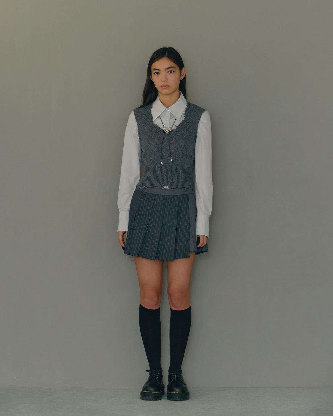 Asymmetric Pinstripe Pleats Mini Skirt(Dark Grey)