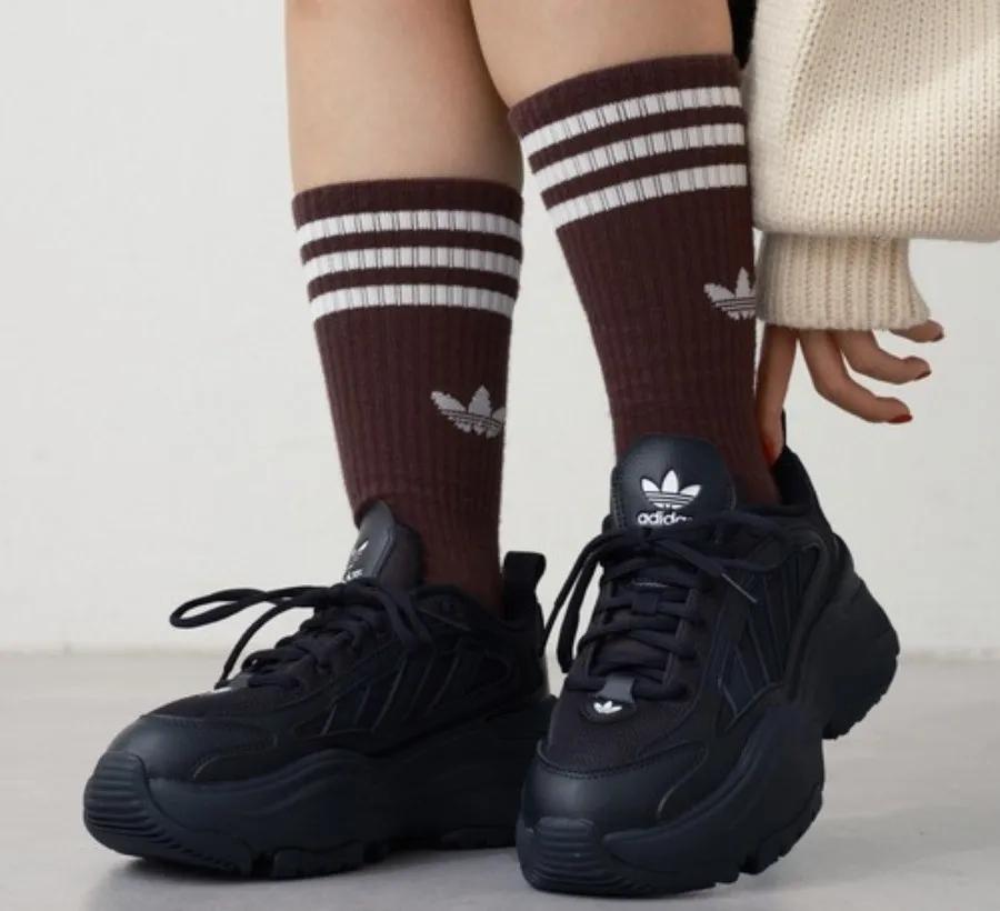 아디다스 오즈가이아 키높이 여성 운동화 블랙 올검 IG6045 JQ4110