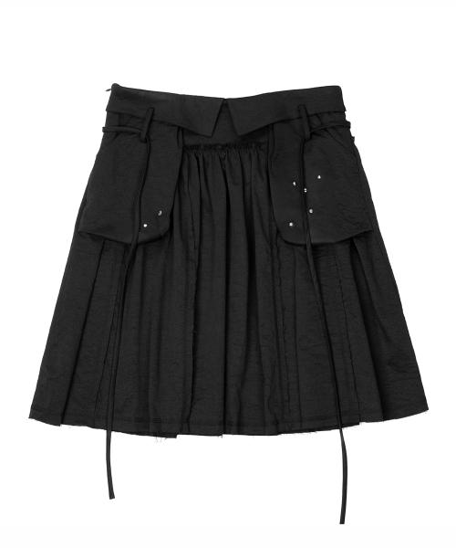 아웃 포켓 플리츠 스커트 블랙