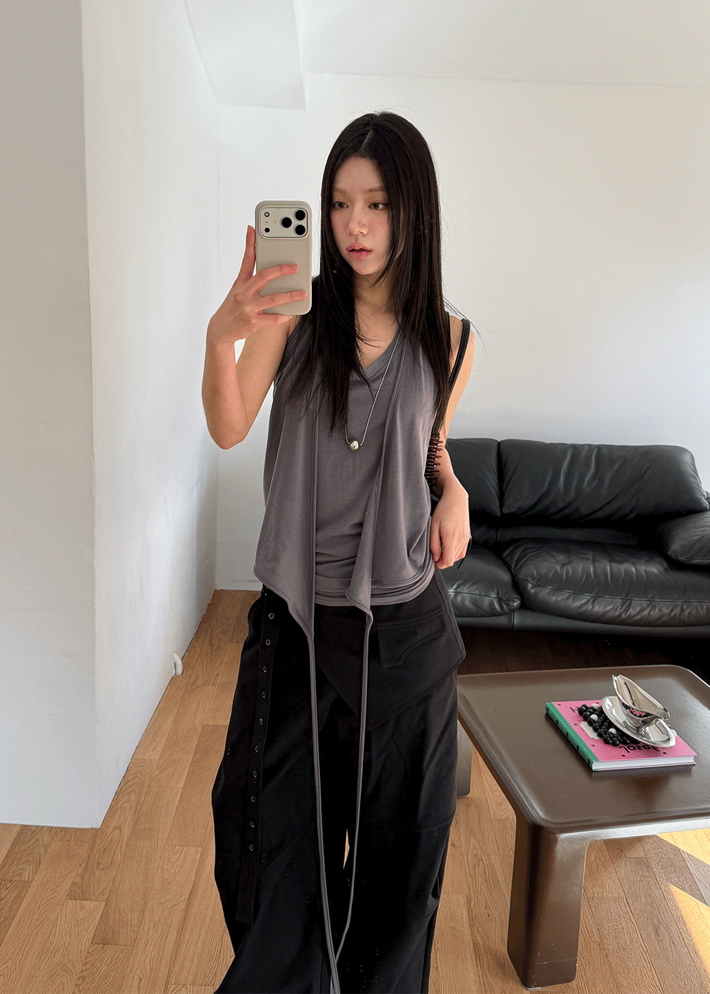 서울베이스드 STRAP LAYERED SLEEVELESS