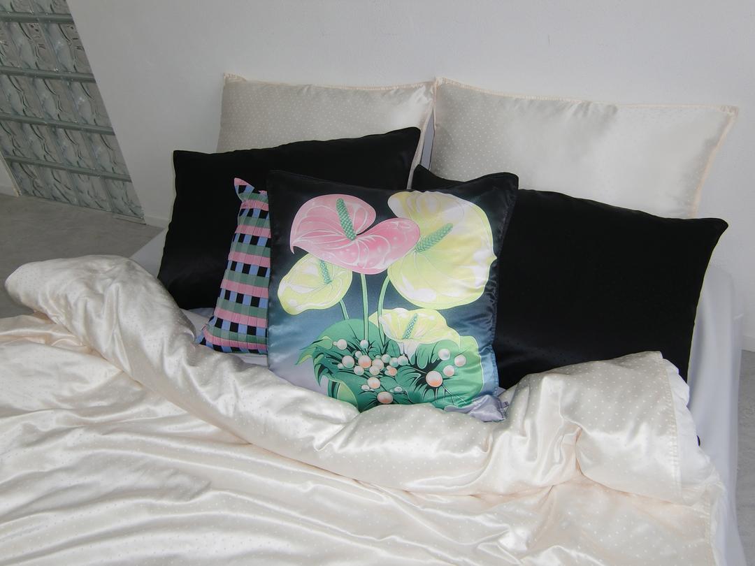 Anthurium cushion cover