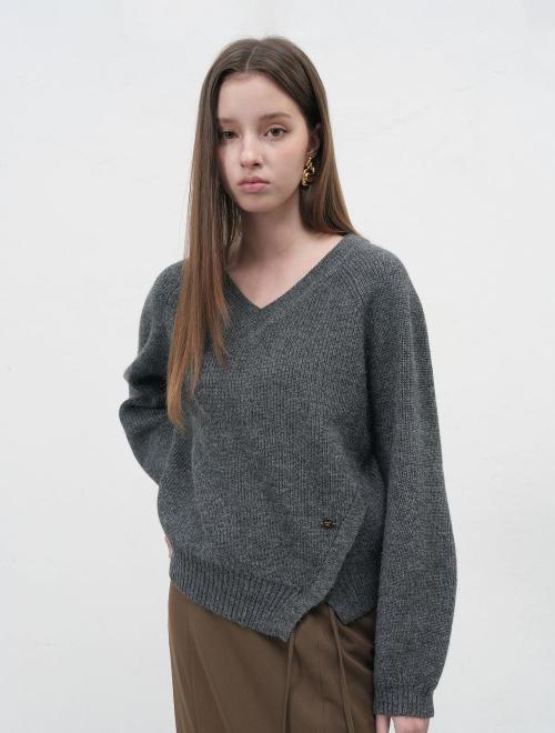 브이넥 슬릿 하찌 니트 풀오버 [CHARCOAL] / WBE3L05531