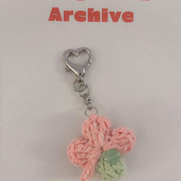 HAPPY in lucky clover (coral)