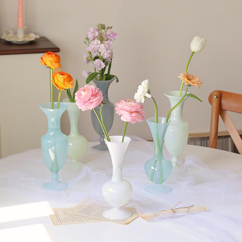 헬레나 감성 인테리어 빈티지오팔린 유리 꽃화병