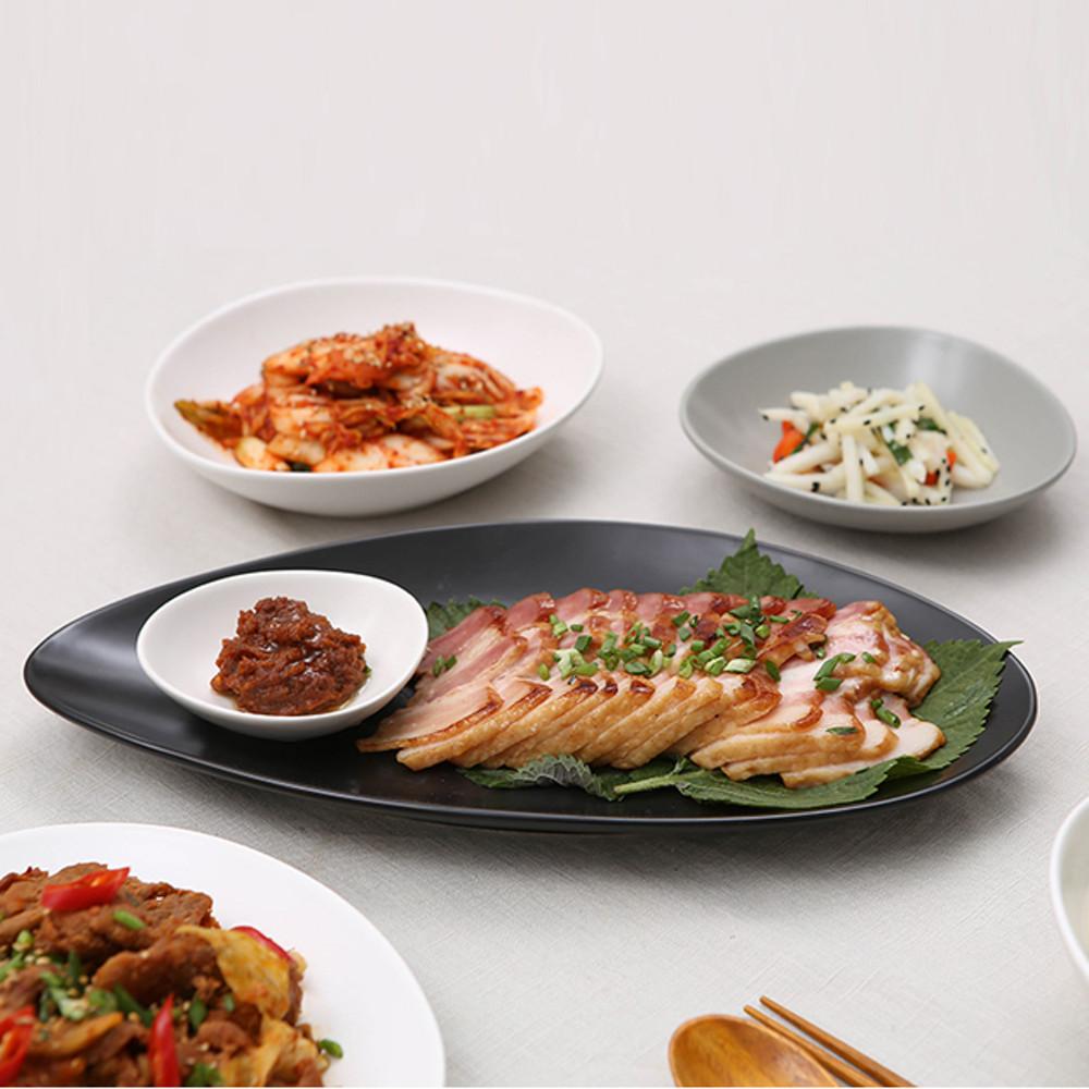 무광 조약돌 롱디쉬 27cm 긴 타원 생선 접시 찬기