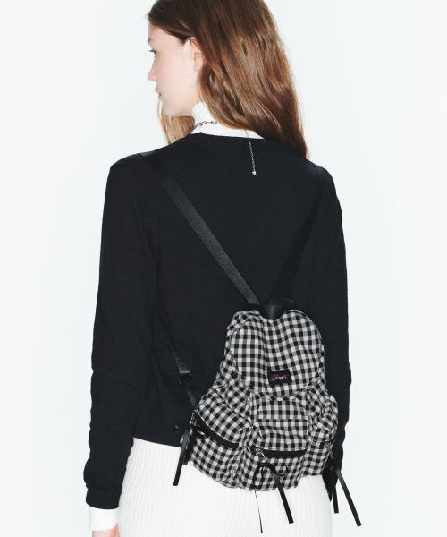 BERRY POCKET BACKPACK - CHECK BLACK