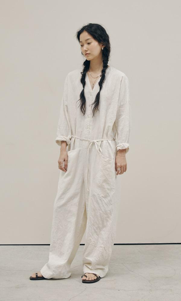 Crease_Linen_Gardener_Jumpsuit_ot
