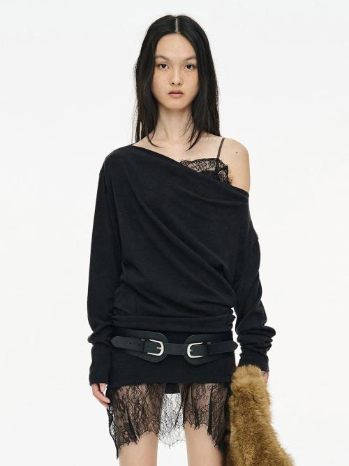 INCISION TAPERED TOP / BLACK