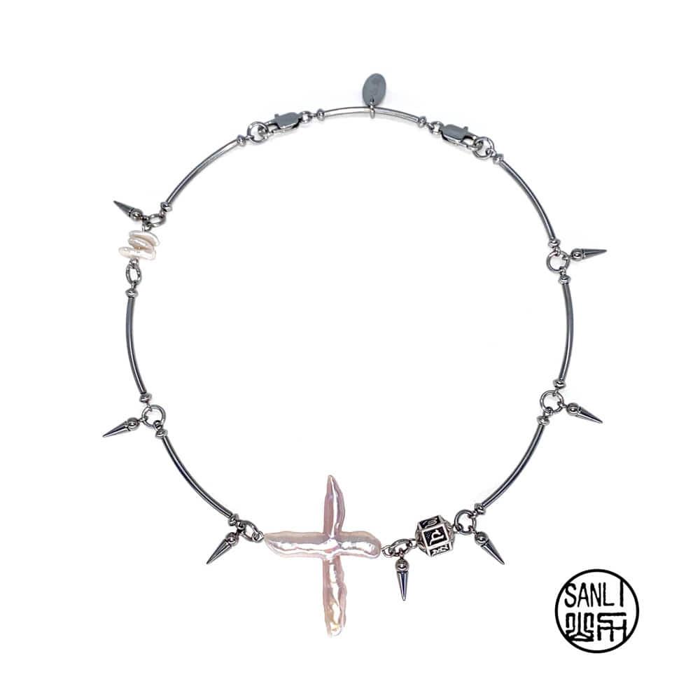 Wave07 horn necklace