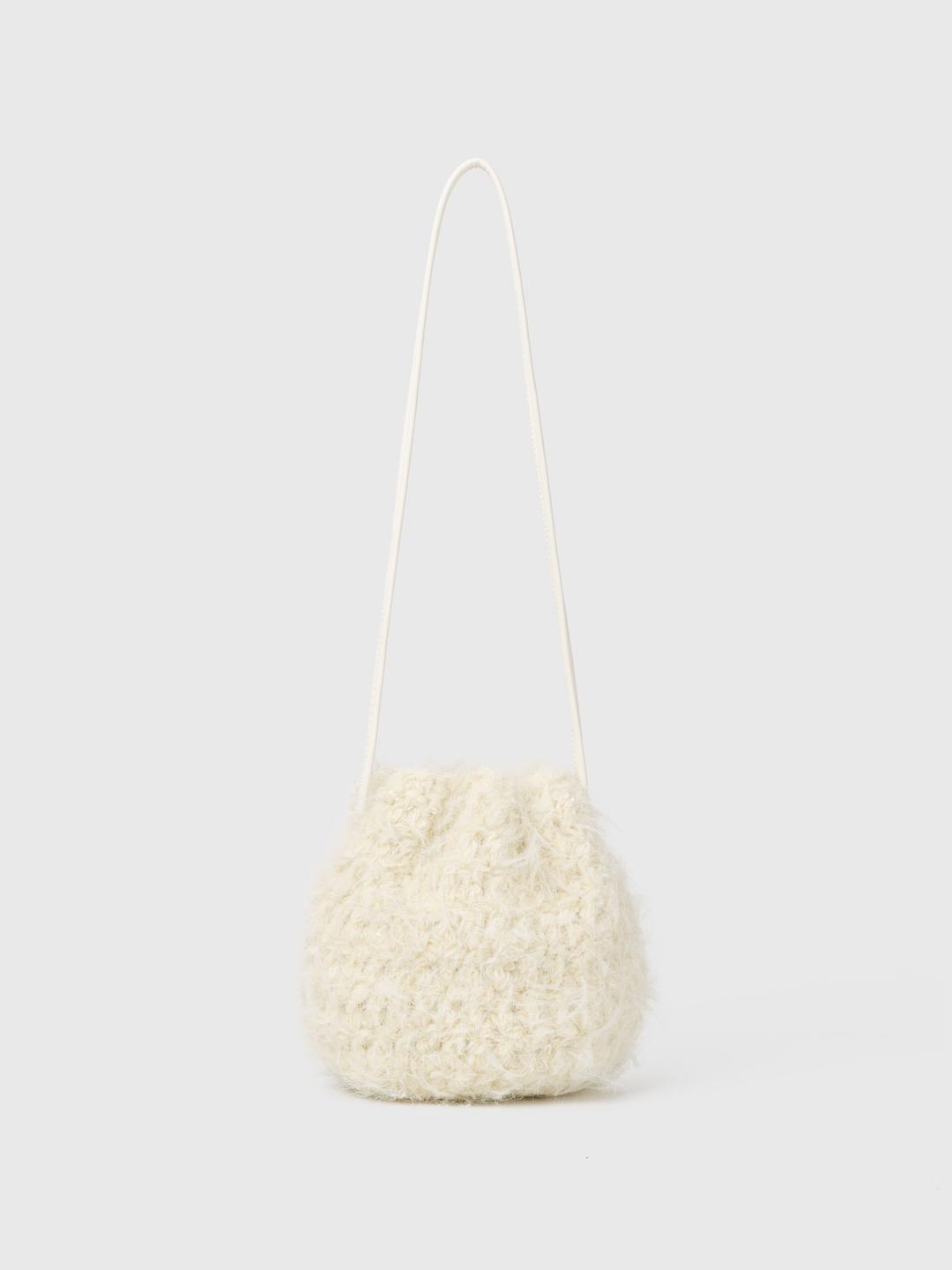merr fur round bag(ivory)
