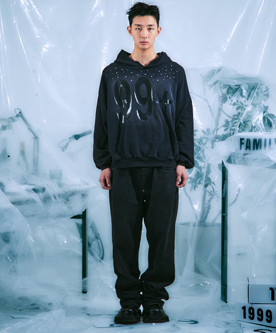 99+ Hoodie - Black