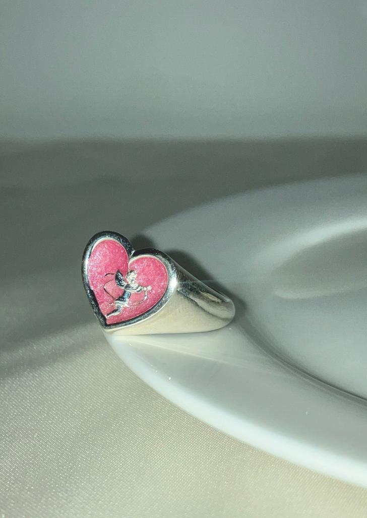 trumpet baby cupid ring color