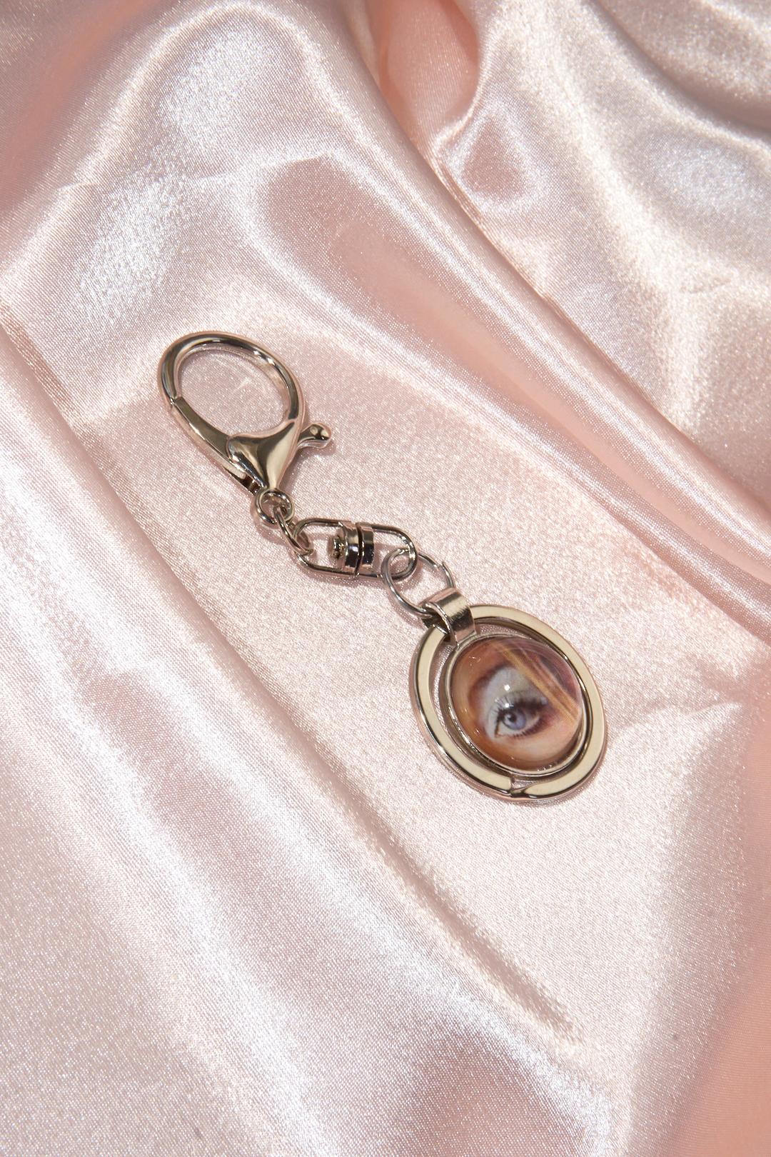 EYESHADOW KEYRING