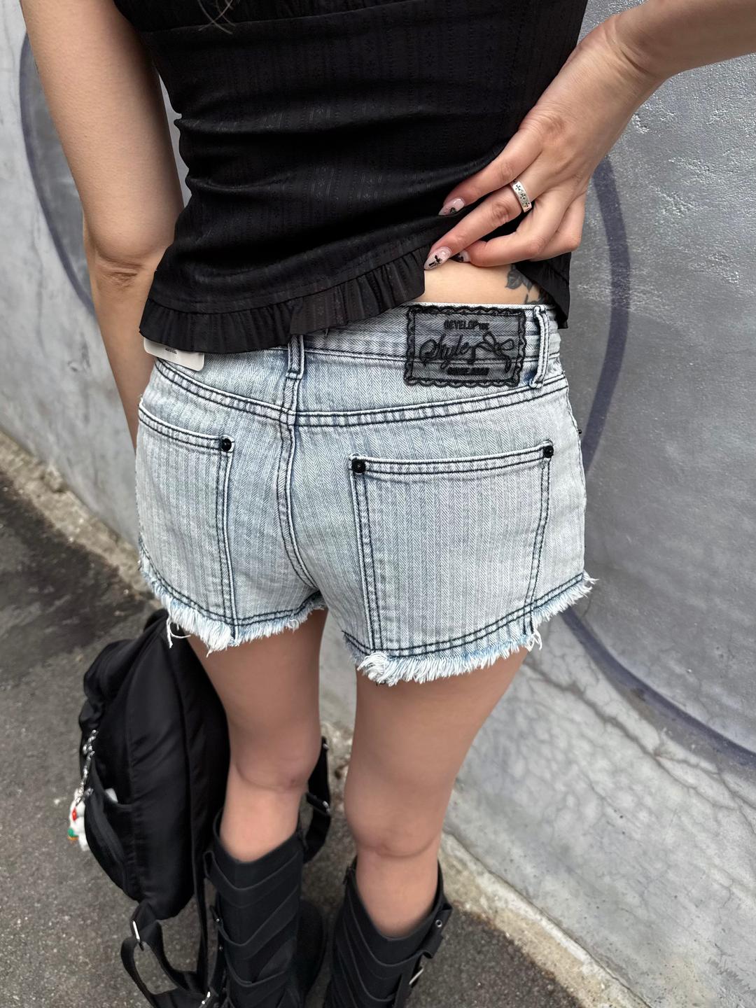ICE LOW SHORTS