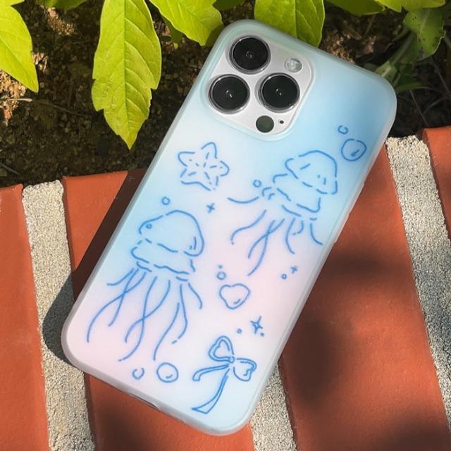 [반투명 라인해파리]