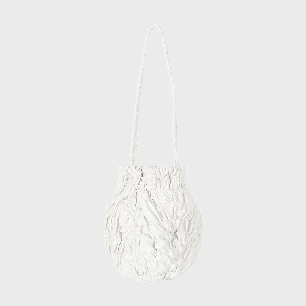 [29CM 단독] Wrinkle Pumpkin Leather Bag (white)