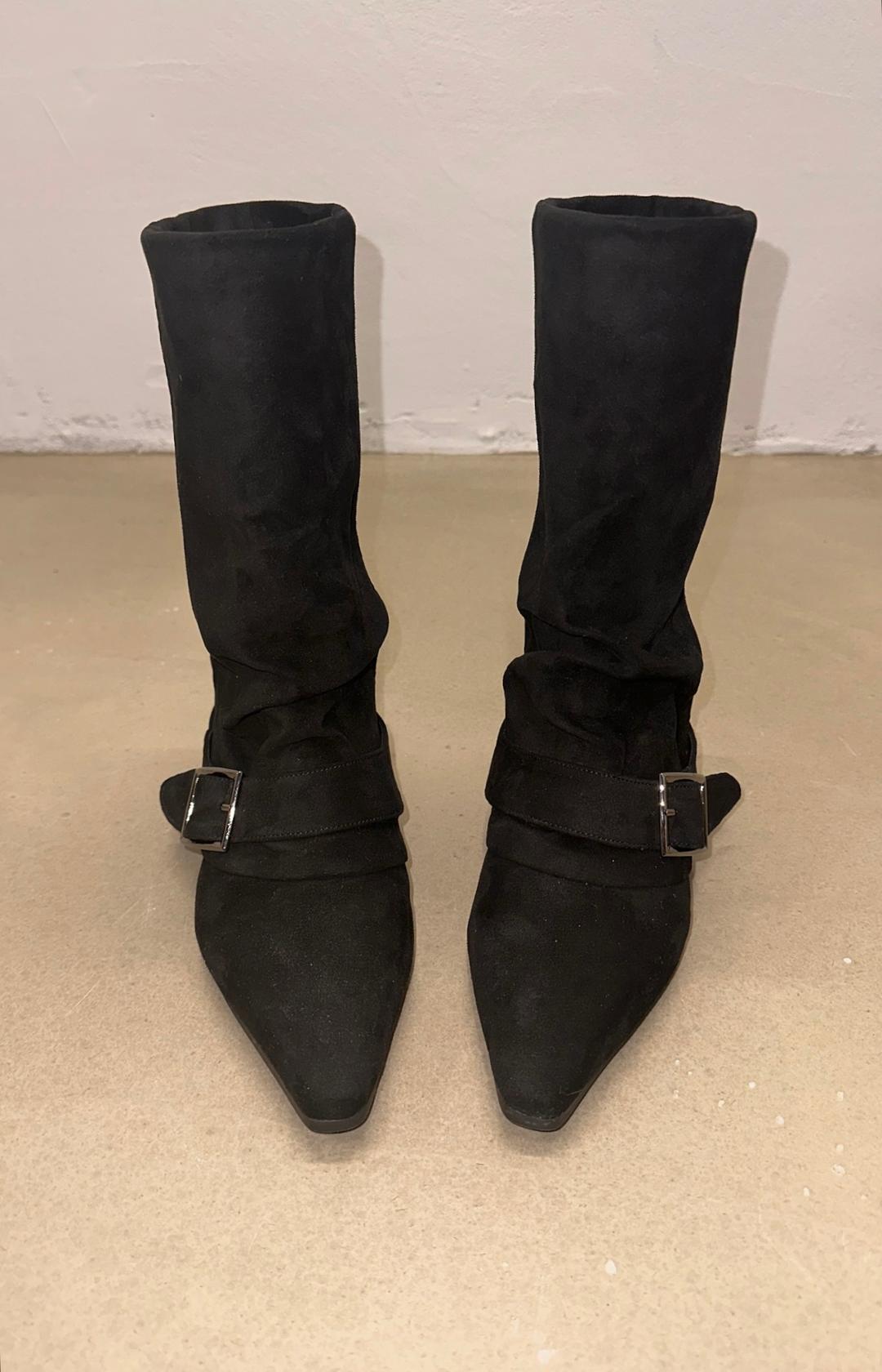 [2nd Pre-Order] Hug belt boots _Black suede