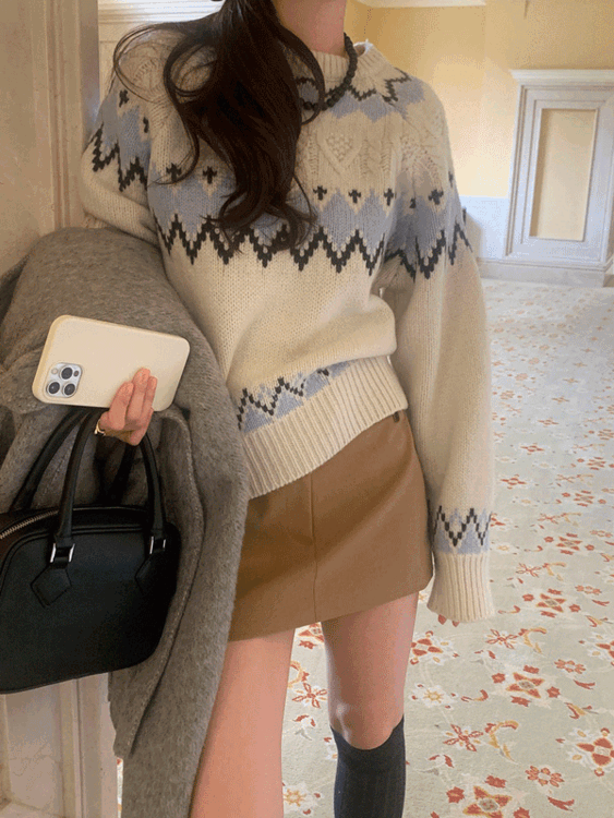 루어스룸 [단독] 소원 노르딕 아가일 패턴 눈꽃 티셔츠 / 니트,루즈핏니트,가을니트,겨울니트,앙고라니트,하객룩니트,노르딕니트,노르딕가디건,시즌오프쿠폰적용상품,크리스마스특가,홀리데이마켓