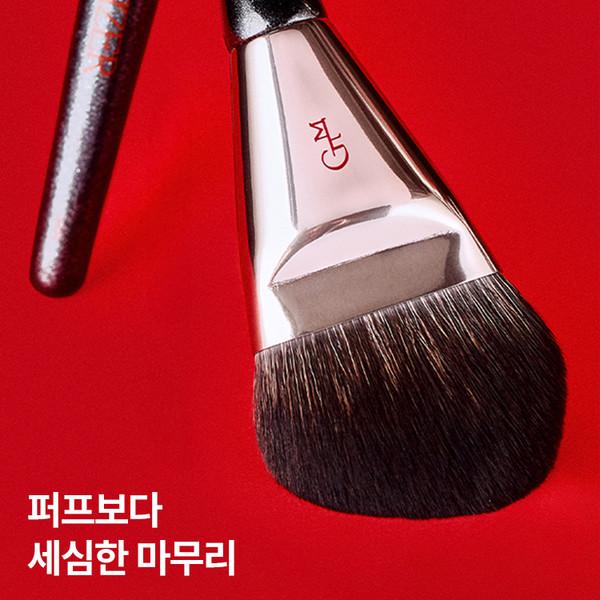 S01 삼각 파우더 브러시