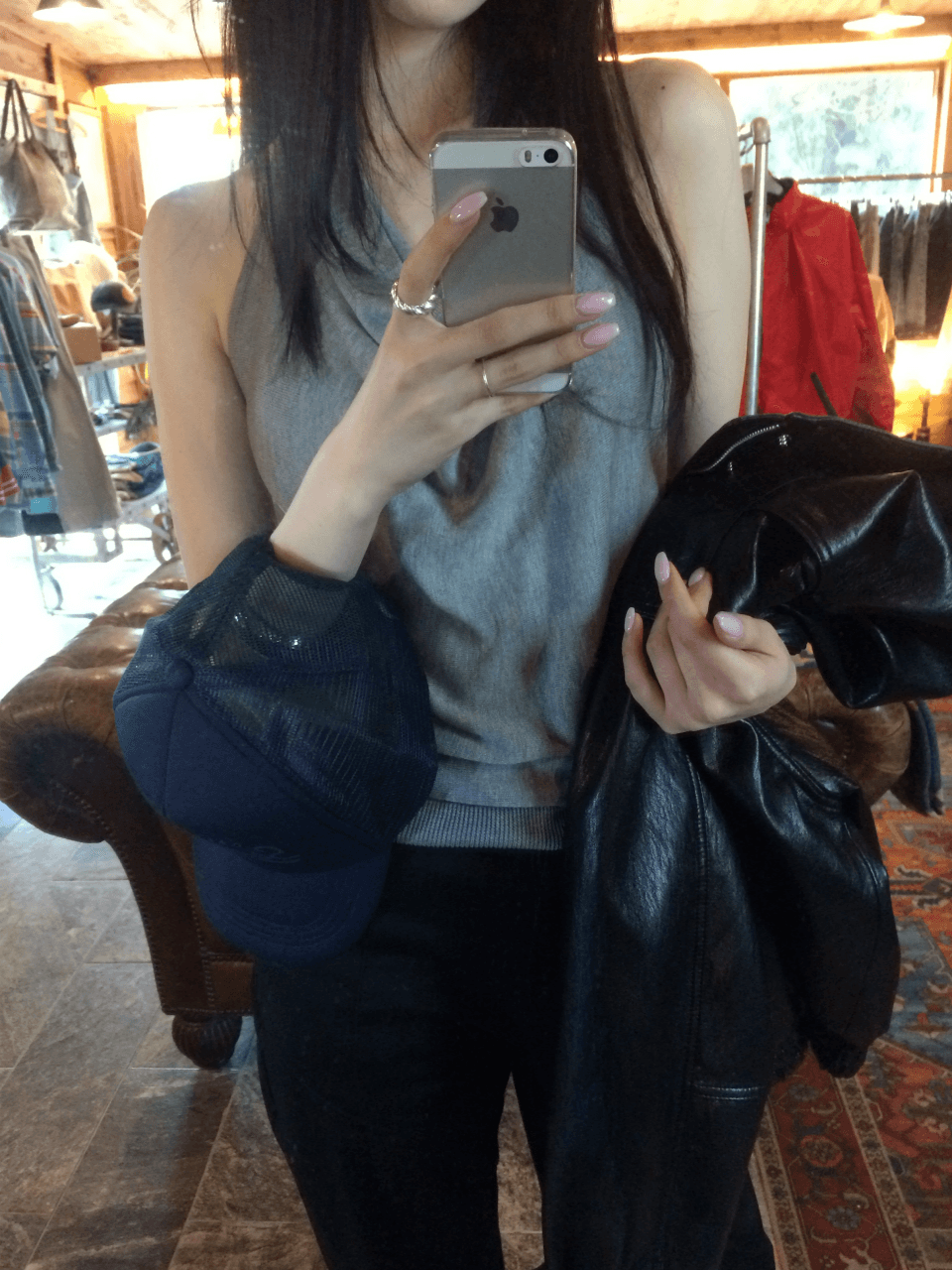 Virgule Drape Halterneck